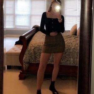 Meet your Posher, Ainsley